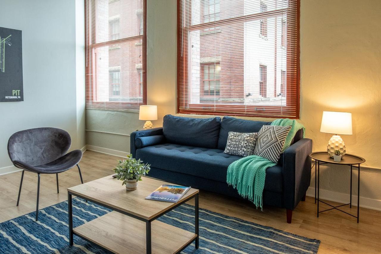 Frontdesk 300 Heinz St Apts Apartamento